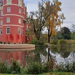 Zentrale Ferienwohnung Am Muskauer Park 2 Schlafzimmer Parkplatz Top Lage דירה *