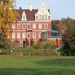 Ferienwohnung,frühstück Gegenüber,parkplatz Kostenlos, Zentral 1 * Bad Muskau