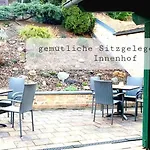 Zentrale Ferienwohnung Am Muskauer Park 2 Schlafzimmer Parkplatz Top Lage באד מוסקאו