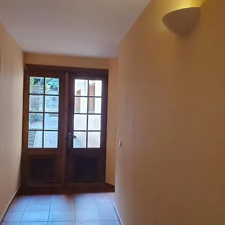 Ferienwohnung,fruehstueck Gegenueber,parkplatz Kostenlos, Zentral 1 *