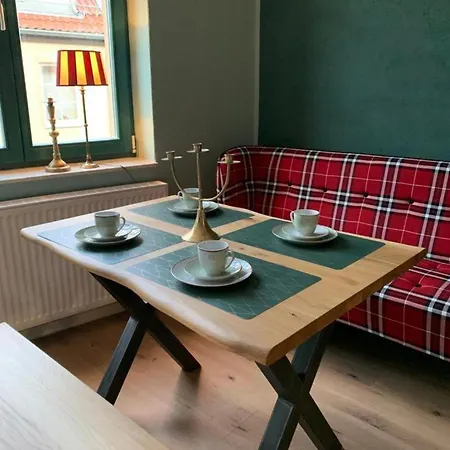 Ferienwohnung,fruehstueck Gegenueber,parkplatz Kostenlos, Zentral 1 Appartement *